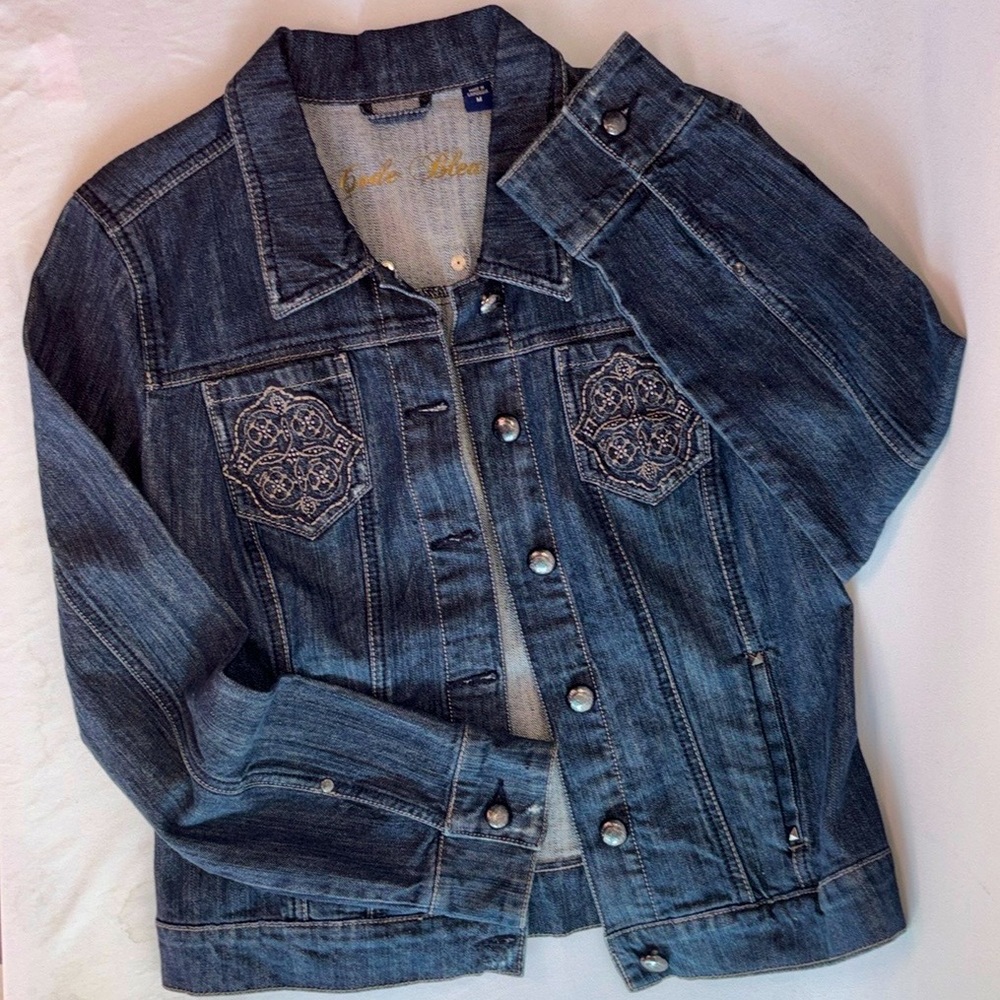 Code Bleu Women’s Med Embroidered Dark Wash Denim Button-Up Jean Jacket